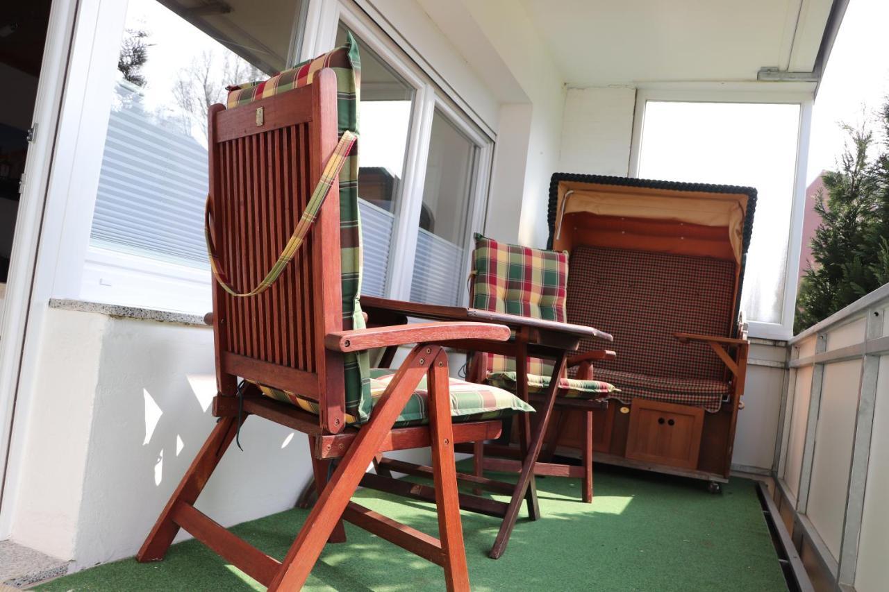 Ferienwohnung Wippsteert - 5 Sterne - Mit Balkon Und Pkw Stellplatz Emden Exterior foto